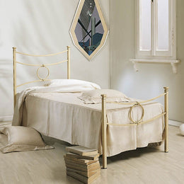 Cama individual de hierro con reposapiés marfil CONCA 92x208x h117 cm