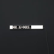 Lámpara de mesa en metal blanco 3x80x10h cm