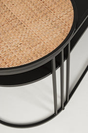 Mesa de centro de acero ovalada negra Elyot