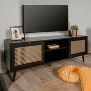 Mueble TV Vienna56A con 2 puertas y compartimento abierto negro con frentes efecto mimbre
