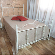 Cama doble de hierro forjado con reposapiés de oro blanco PRIMULA 130x202x h127cm