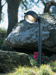 Lámpara exterior ovalada de termoplástico con difusor de vidrio estampado negro