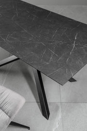 Mesa extensible con tapa de mármol negro 170/270x90x76h cm