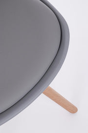 Silla moderna madera plástico imitación cuero gris New trend 59 x 49 x 83,5 cm