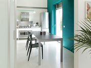 Mesa extensible en melamina gris claro 130/210x80x76h cm