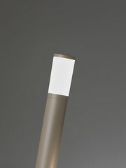 Lámpara exterior de aluminio fundido con difusor opalino de alta luminosidad corten