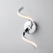 Aplique de pared de aluminio y metal cromado pulido con LED integrado 13x h32 cm