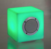 Lámpara de jardín LED Cube Altavoz de polietileno 15x15cm