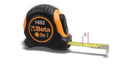 Cinta métrica extensible de 5 m en acero resistente a los golpes.