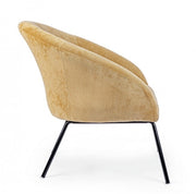 Sillón de diseño en terciopelo amarillo